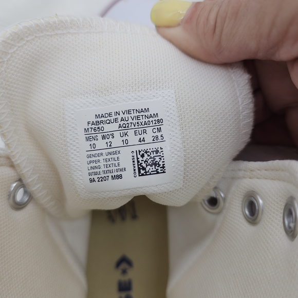 Converse White High-Top Sneakers - Picture 5 of 8